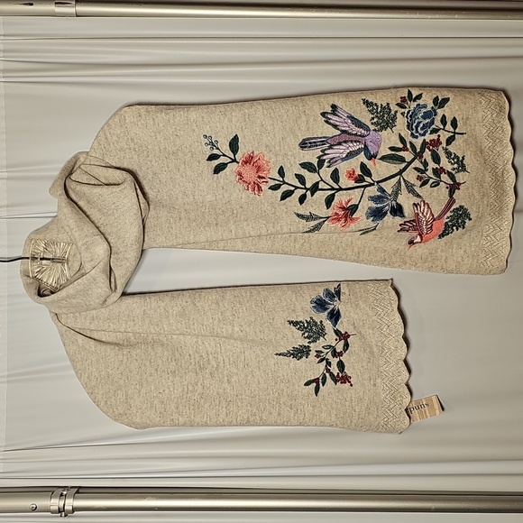 Sundance Accessories - NWT Sundance Heather Gray Wool/Cashmere Birds Floral Embroidered Scarf